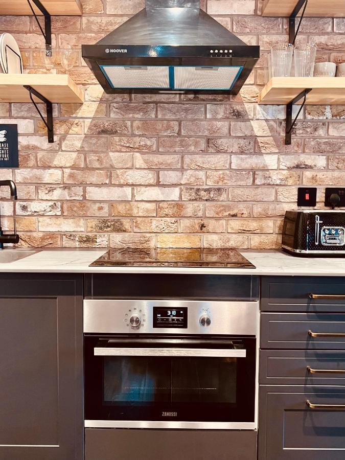 Loft 11 Stunning Luxury Nyc Loft Style Interior Designed 2Bd Apartment Excellent City Centre Location Mezzanine Cinema Room Designer Furniture Amazing Space Douglas Exterior foto