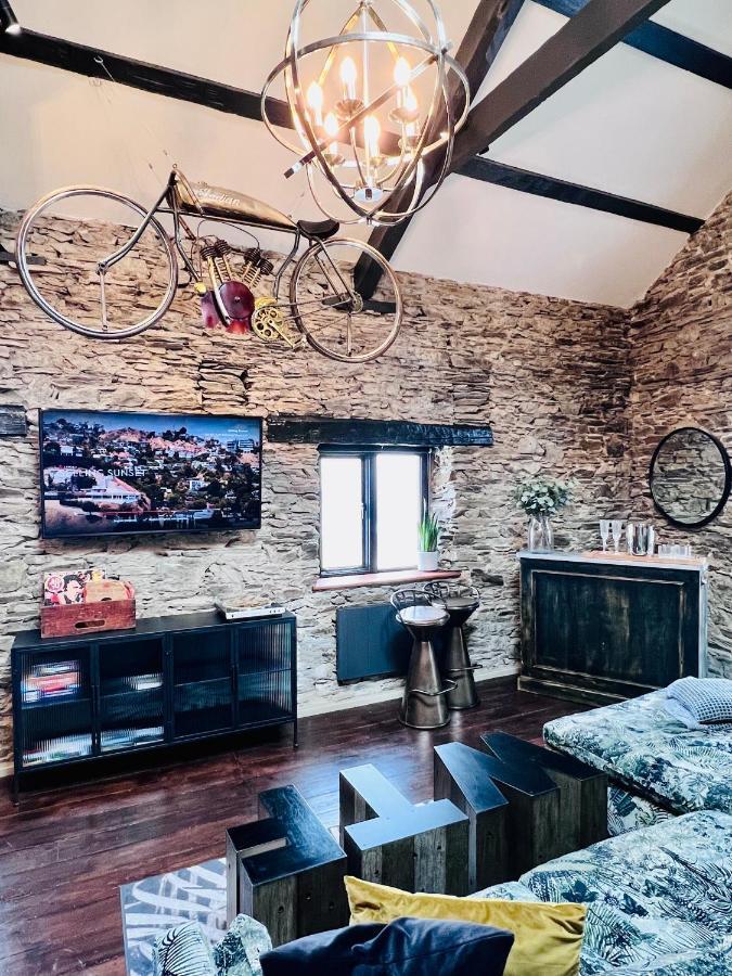 Loft 11 Stunning Luxury Nyc Loft Style Interior Designed 2Bd Apartment Excellent City Centre Location Mezzanine Cinema Room Designer Furniture Amazing Space Douglas Exterior foto